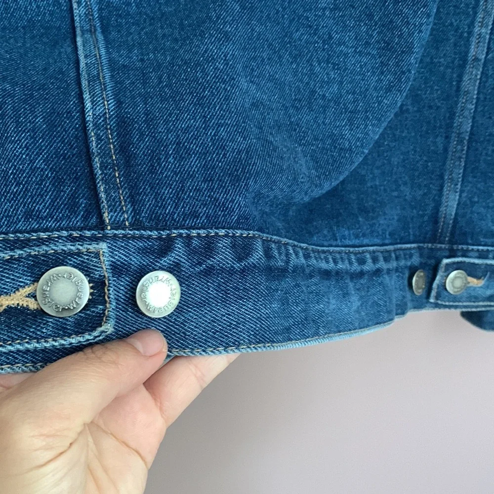 Wrangler Jean Jacket Medium Wash Trucker Style Size Medium
